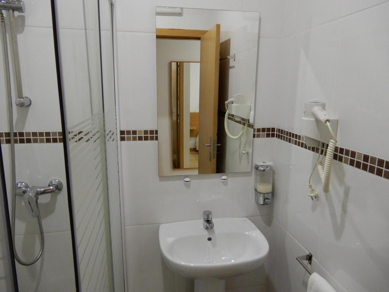 Guesthouse Coimbra City Bagian luar foto